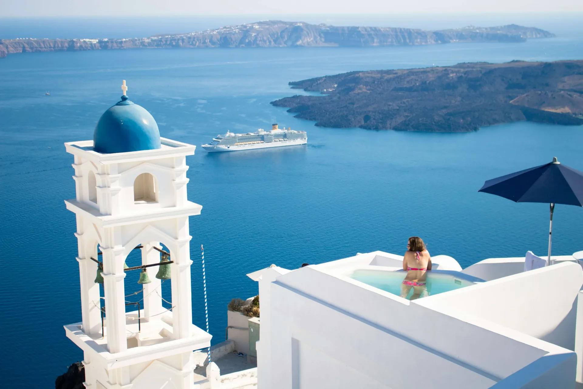 Luxury Santorini: Cliffside Suites, Private Touring & Sailing