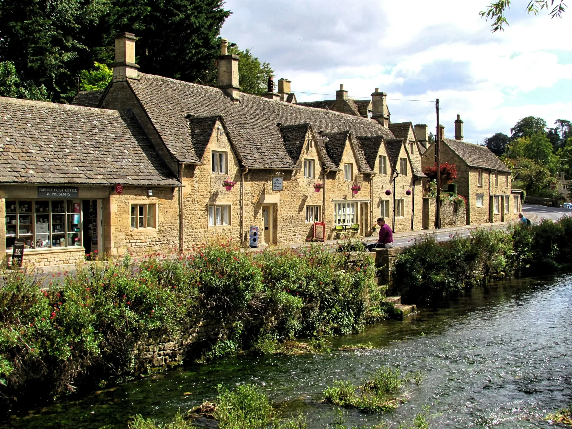 A British Honeymoon: London, the Cotswolds, Bath & the Lakes