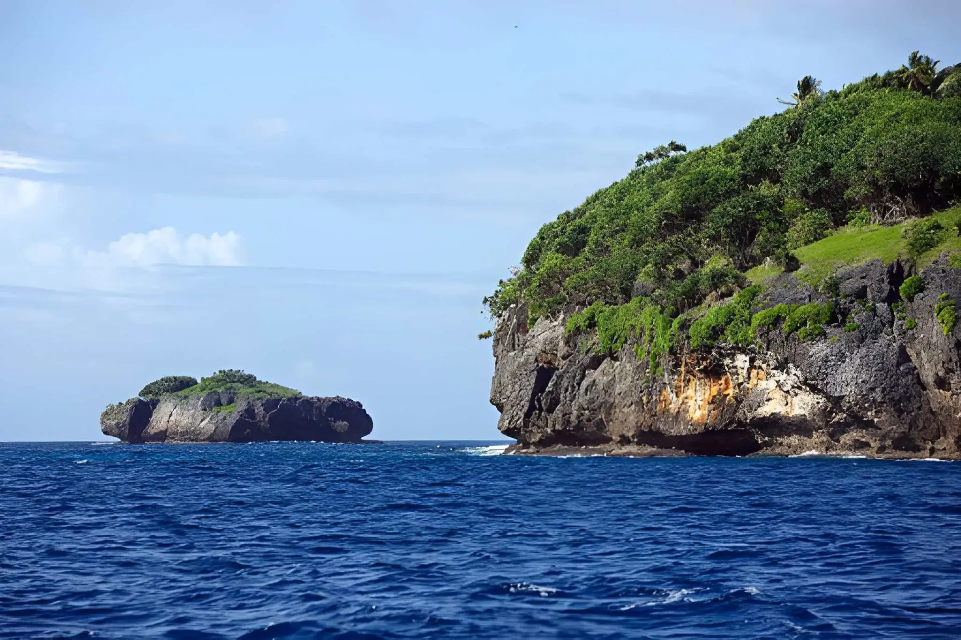Tonga Honeymoon: Island Romance in the Last Kingdom