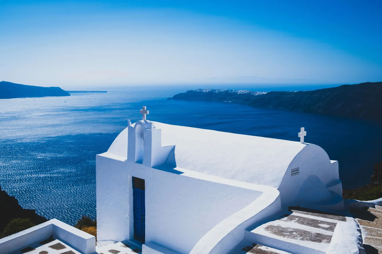 Luxury Santorini: Cliffside Suites, Private Touring & Sailing