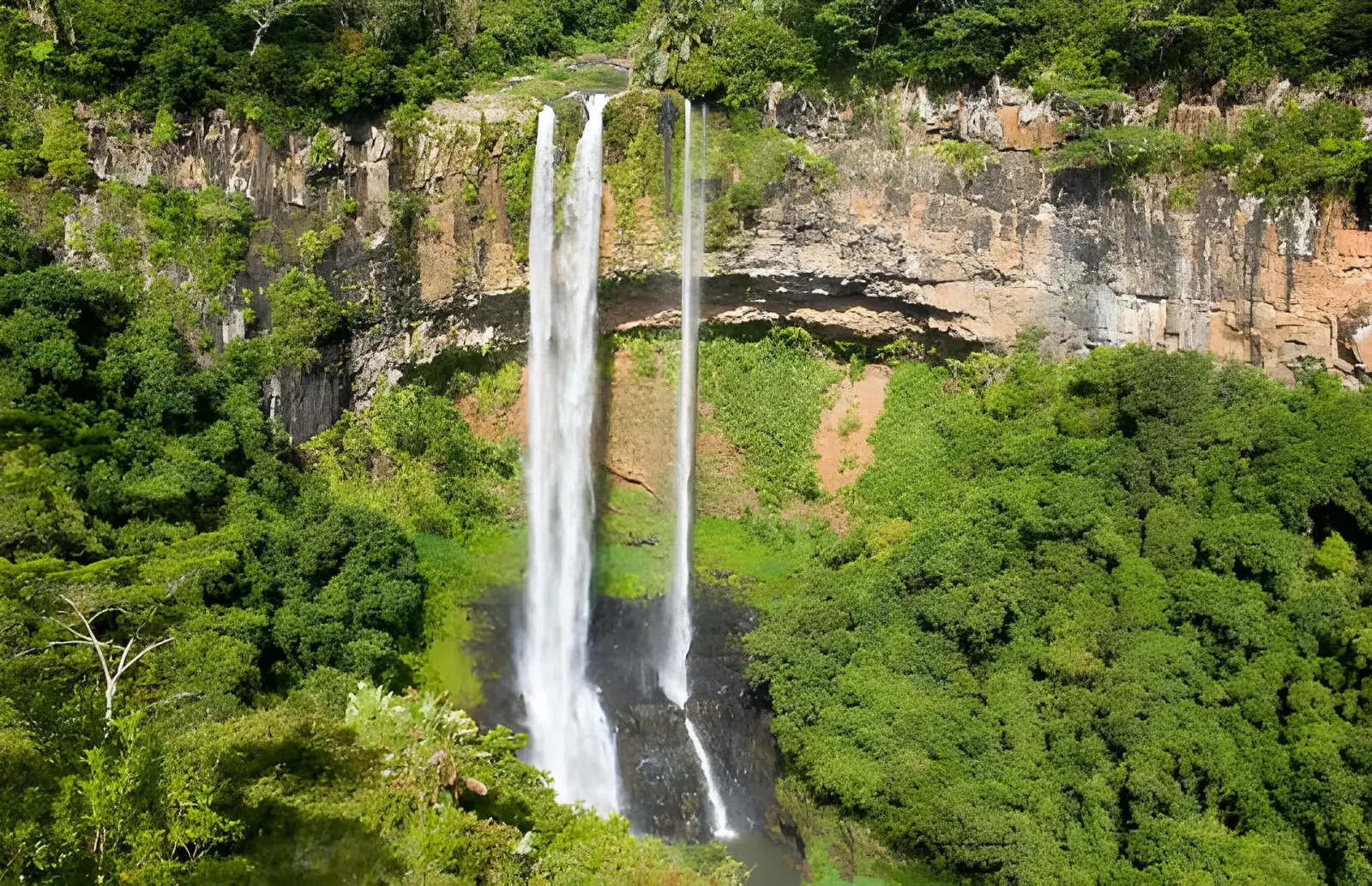 Mauritius Nature & Adventure: Gorges, Waterfalls & Peaks