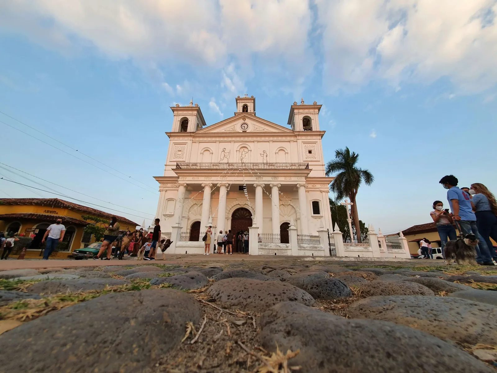 El Salvador Honeymoon: Volcanoes, Lake & Coast