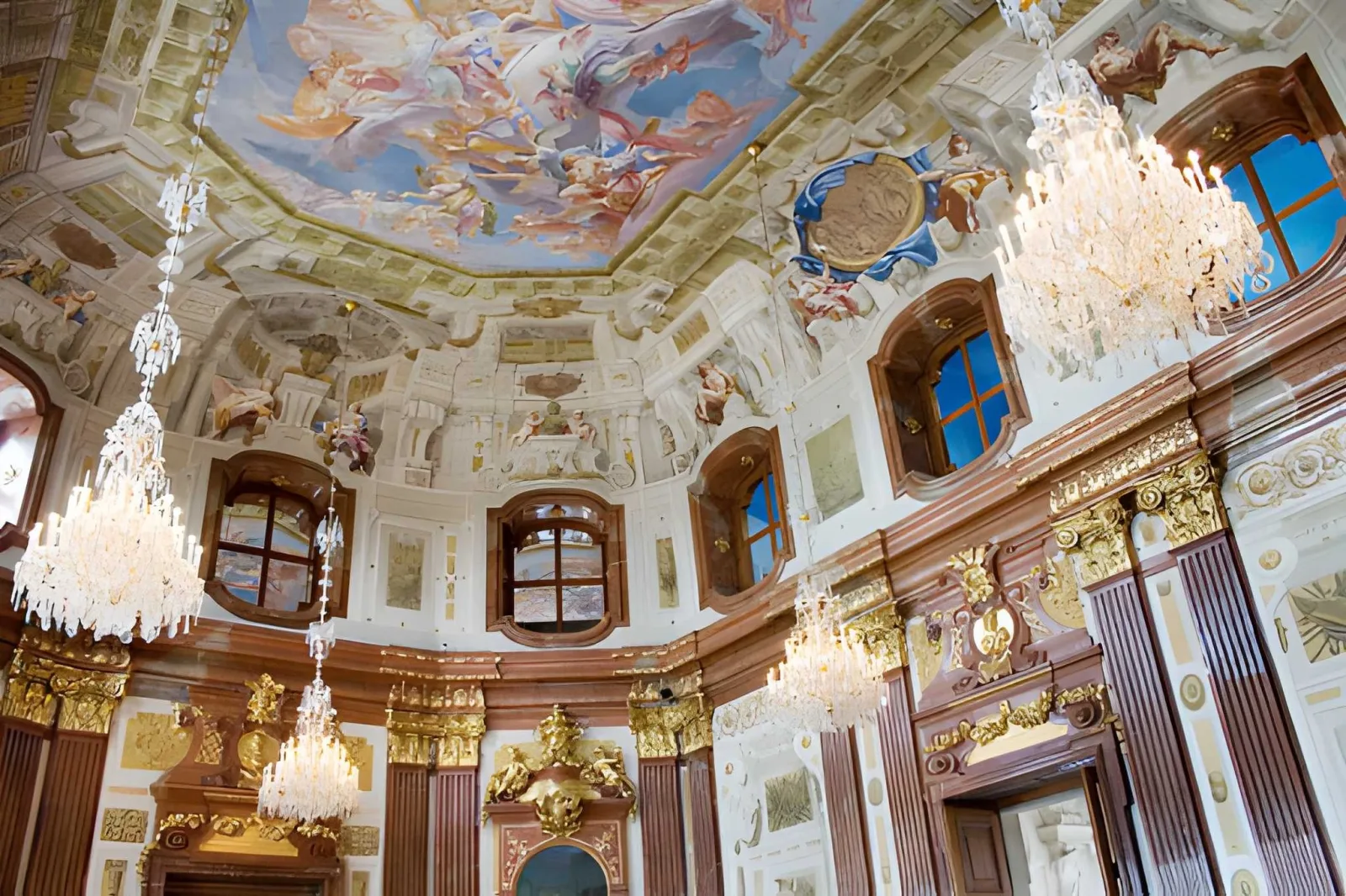 Vienna City Break: Palaces, Music & Coffee Houses
