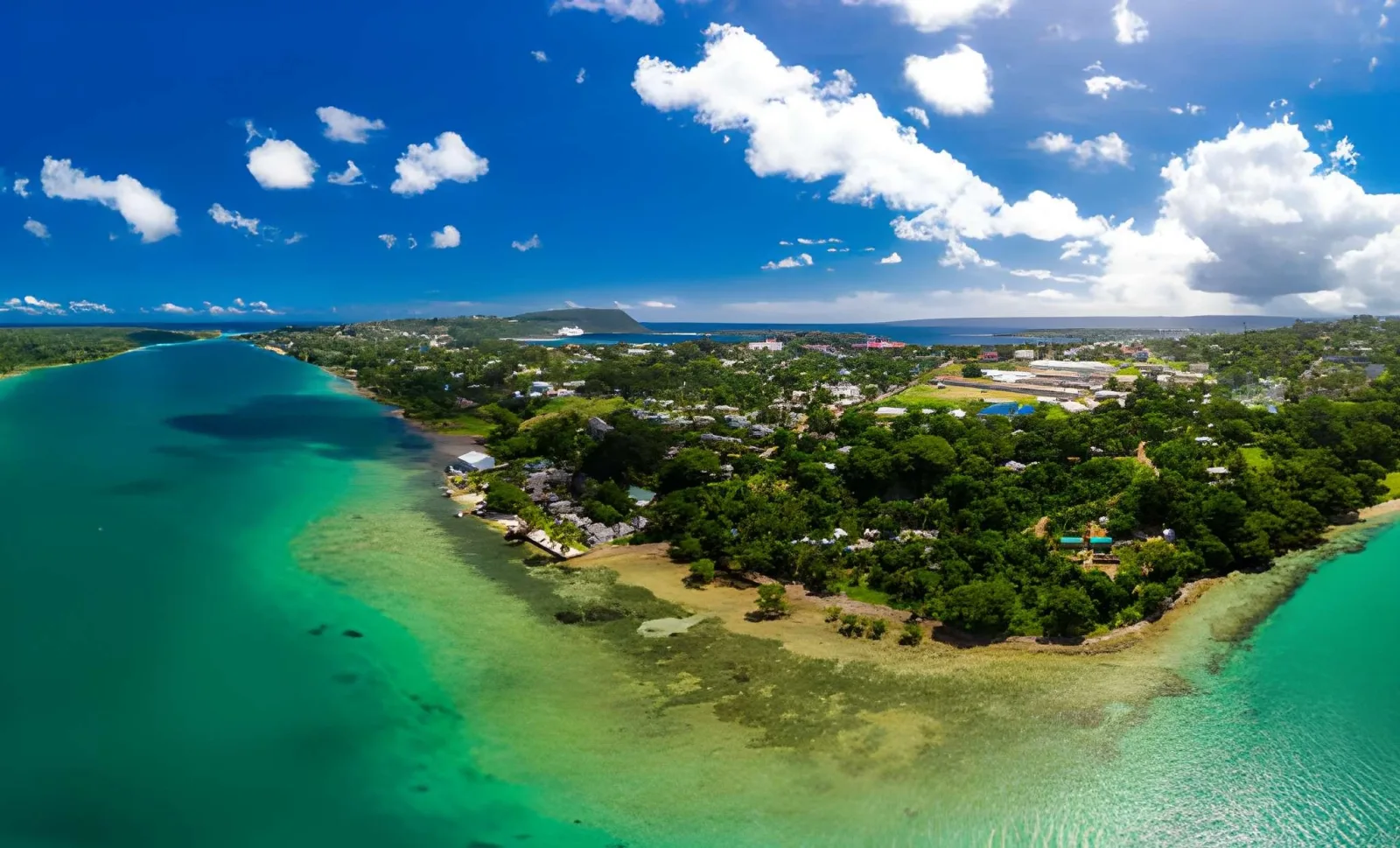 Vanuatu Diving: SS President Coolidge & Coral Reefs