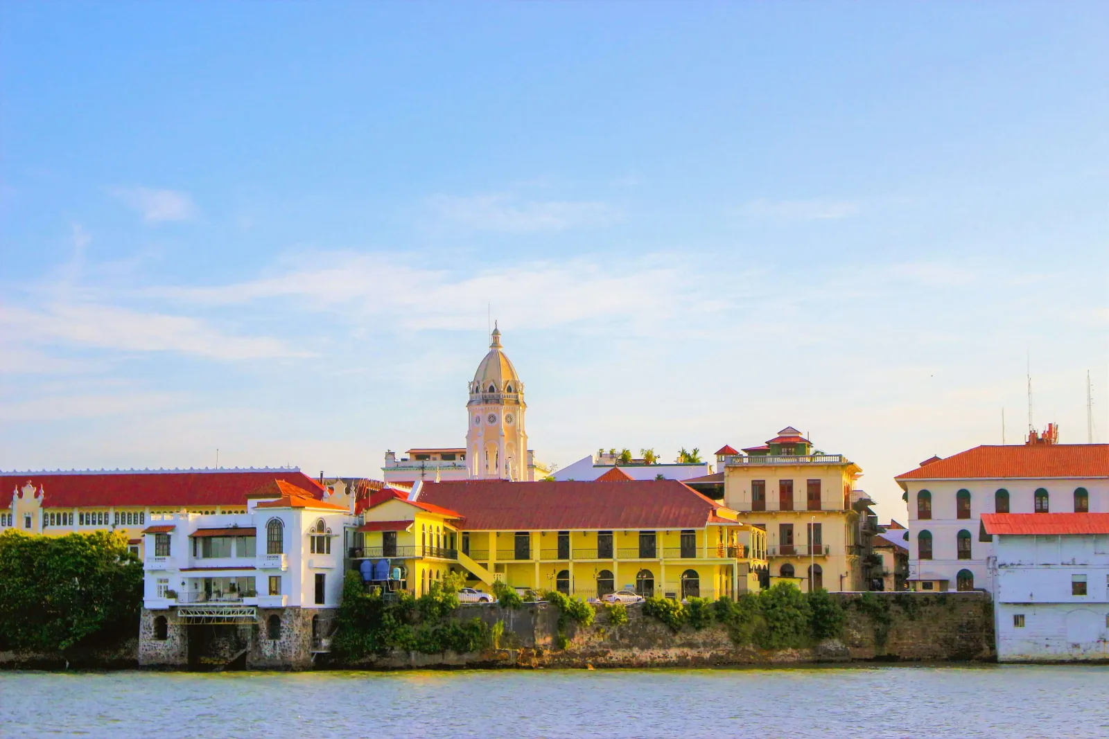 Bocas del Toro: Caribbean Beaches, Reefs & Rainforest