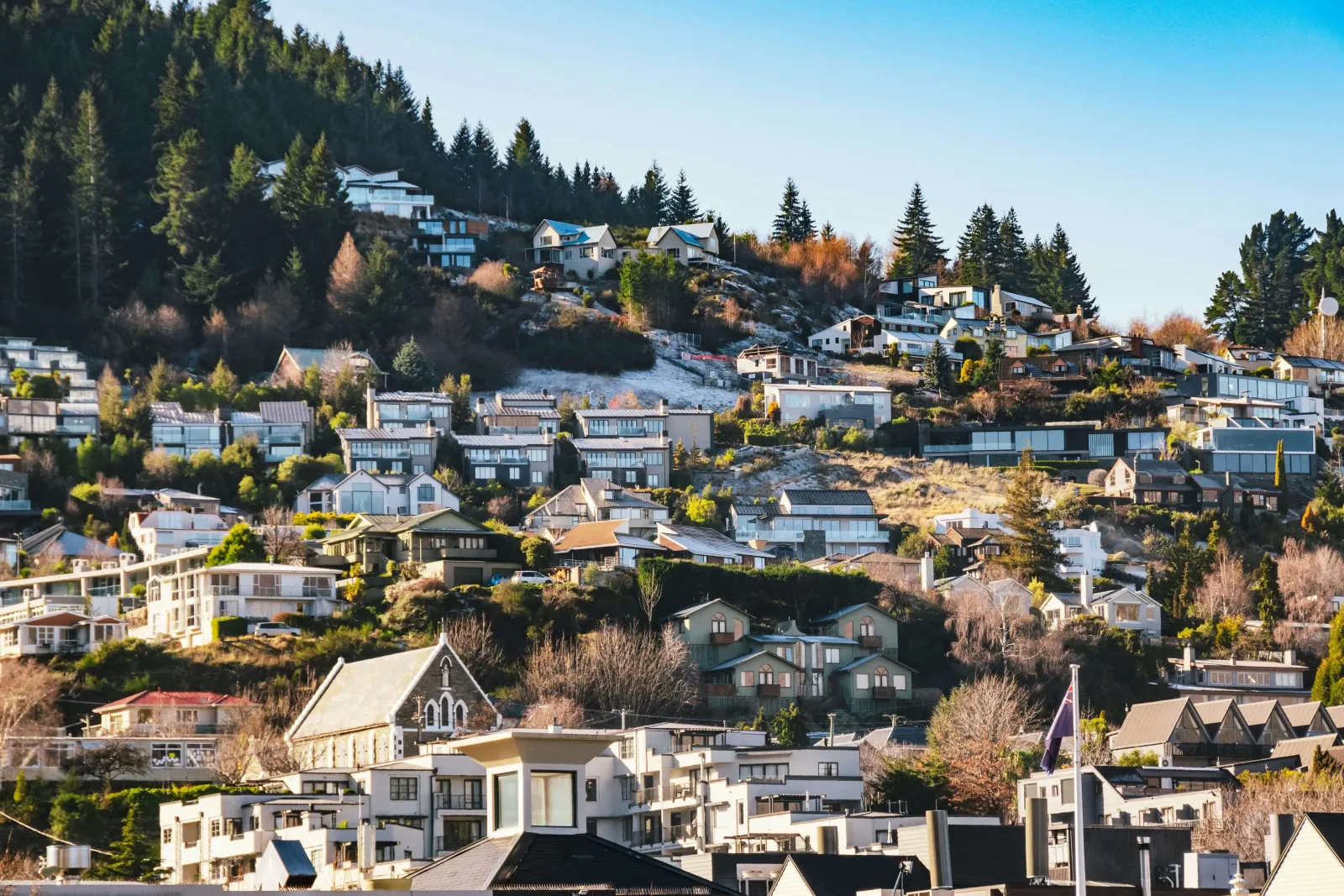 Luxury Queenstown: Lodges, Helicopters & Fine Dining