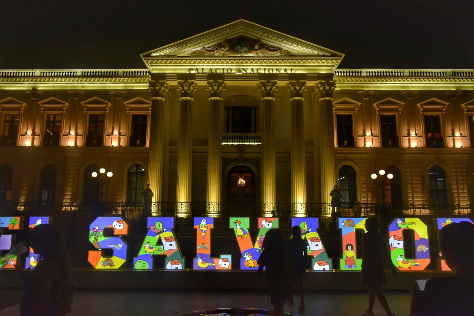 Grand El Salvador: The Complete Country