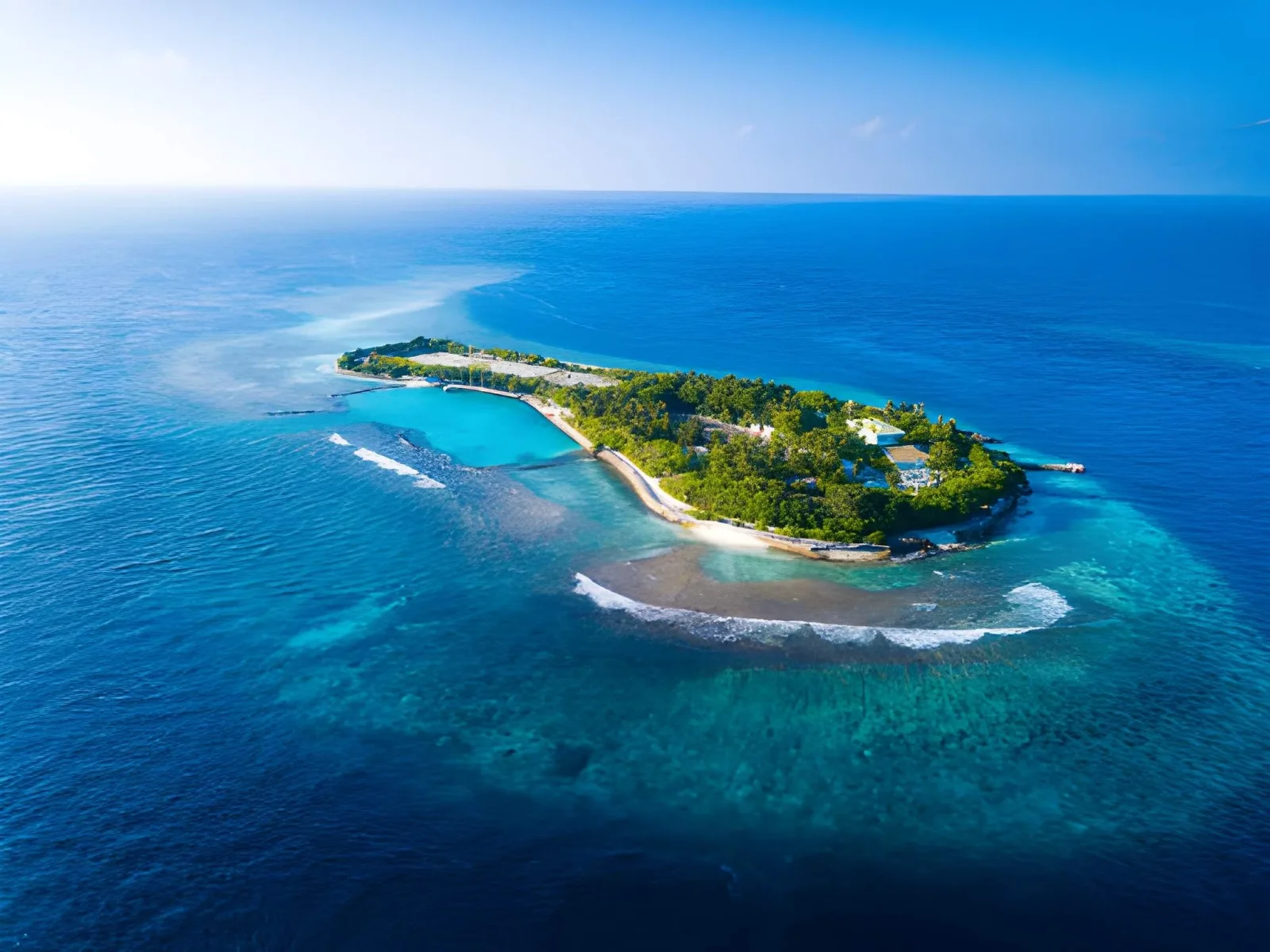 Maldives Honeymoon: Overwater Villas & Ocean Romance