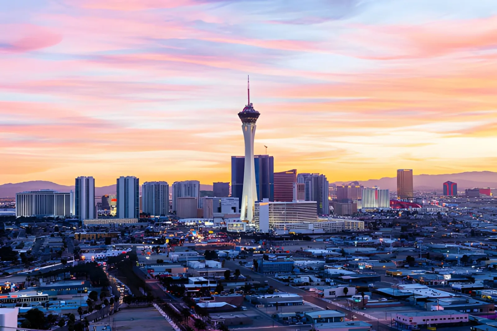 Luxury USA: Iconic Cities & Canyons
