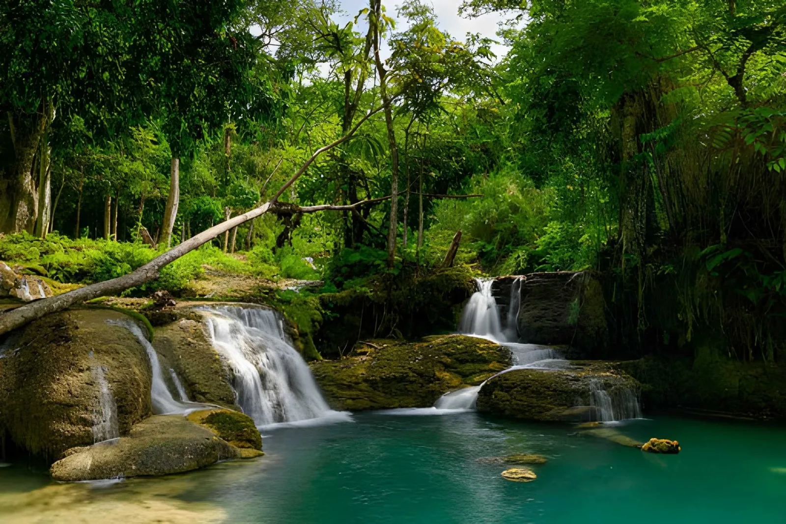 Classic Laos: Luang Prabang & Vientiane