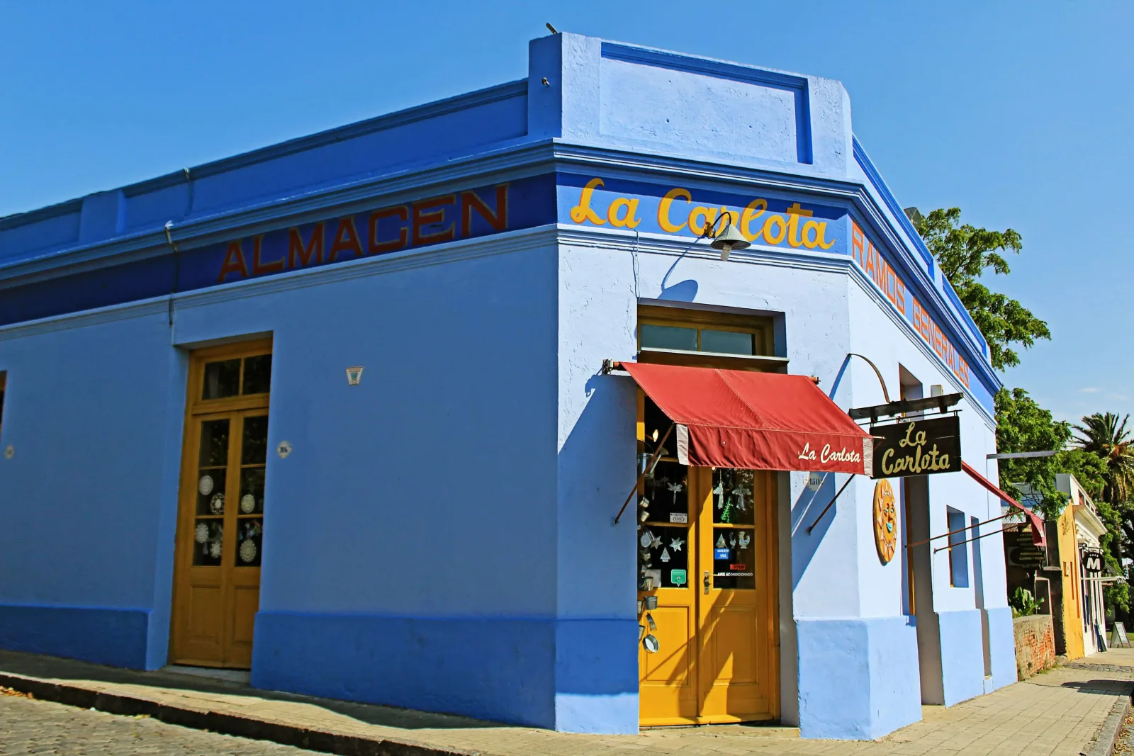Uruguay Honeymoon: Colonia, Wine & the Coast