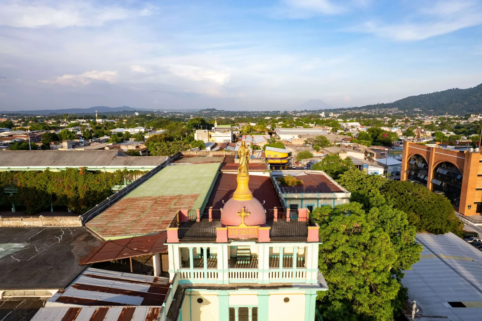Highlights of Nicaragua: Granada, Ometepe & Leon