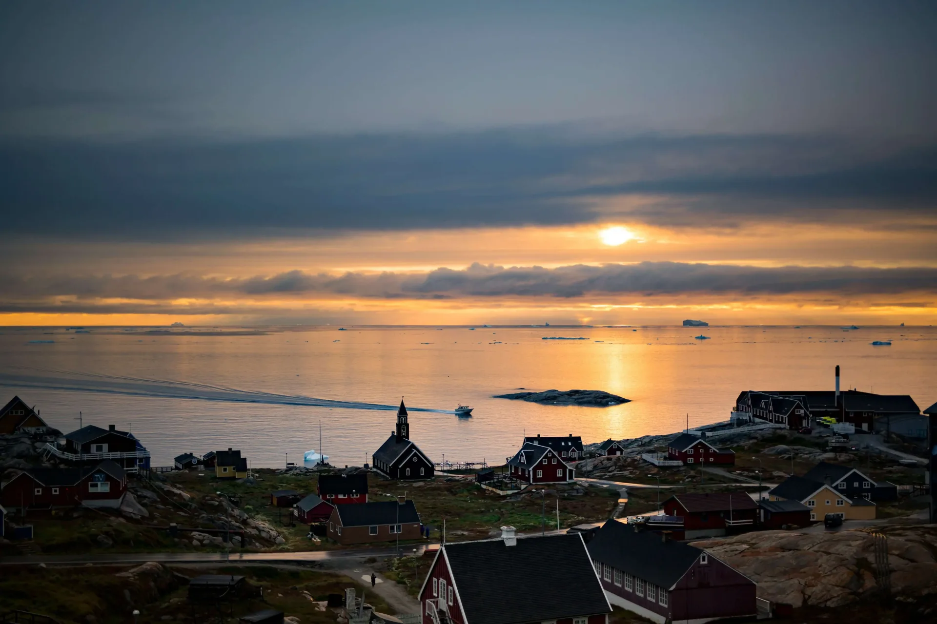 Ilulissat Icefjord: Icebergs, Whales & the Eqi Glacier