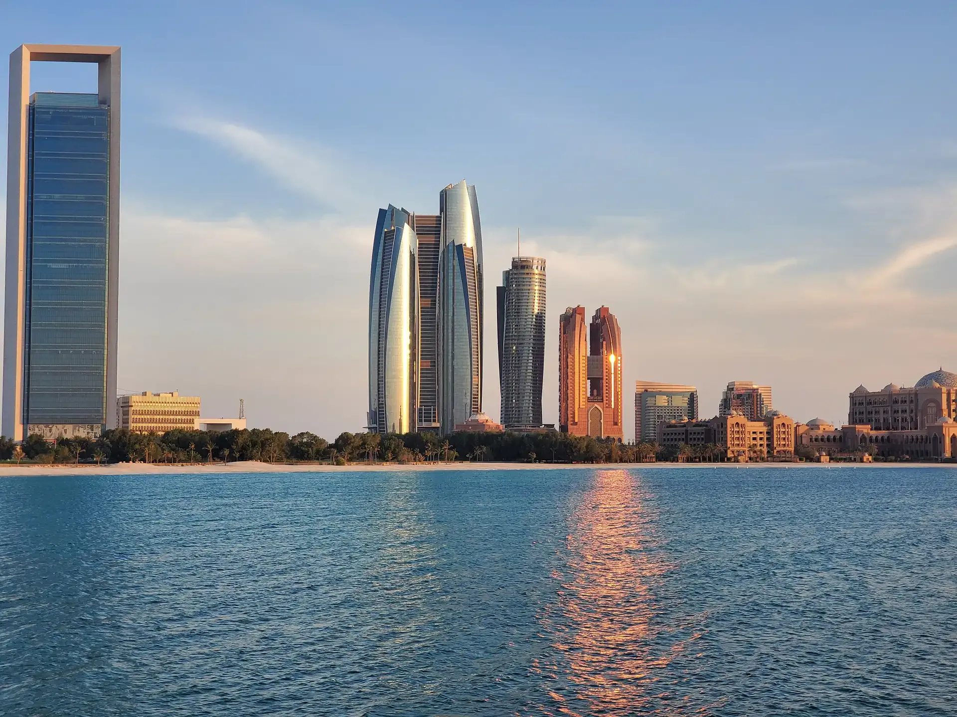 Dubai & Abu Dhabi Luxury Honeymoon Escape