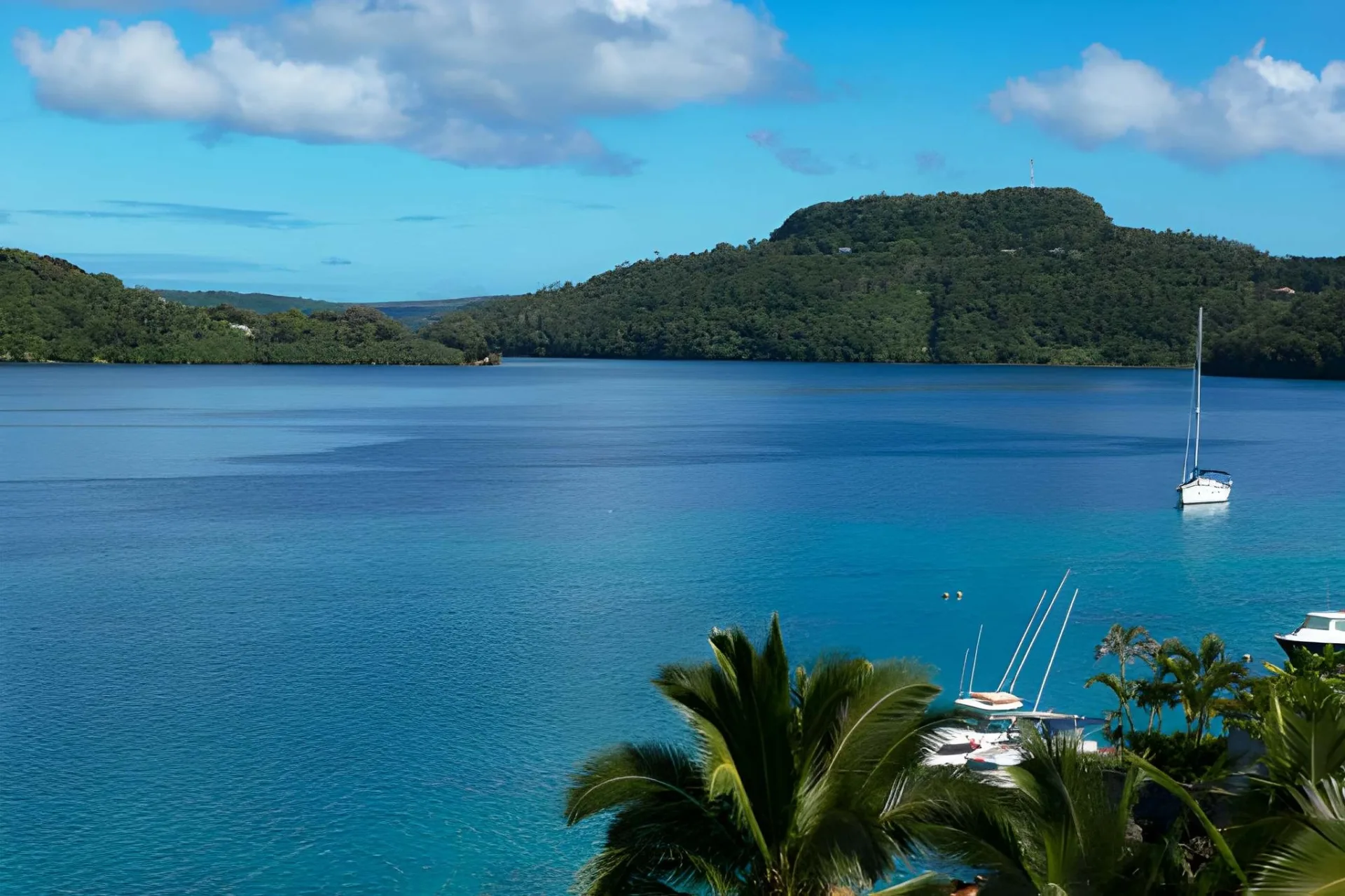 Highlights of Tonga: Tongatapu & Vava'u