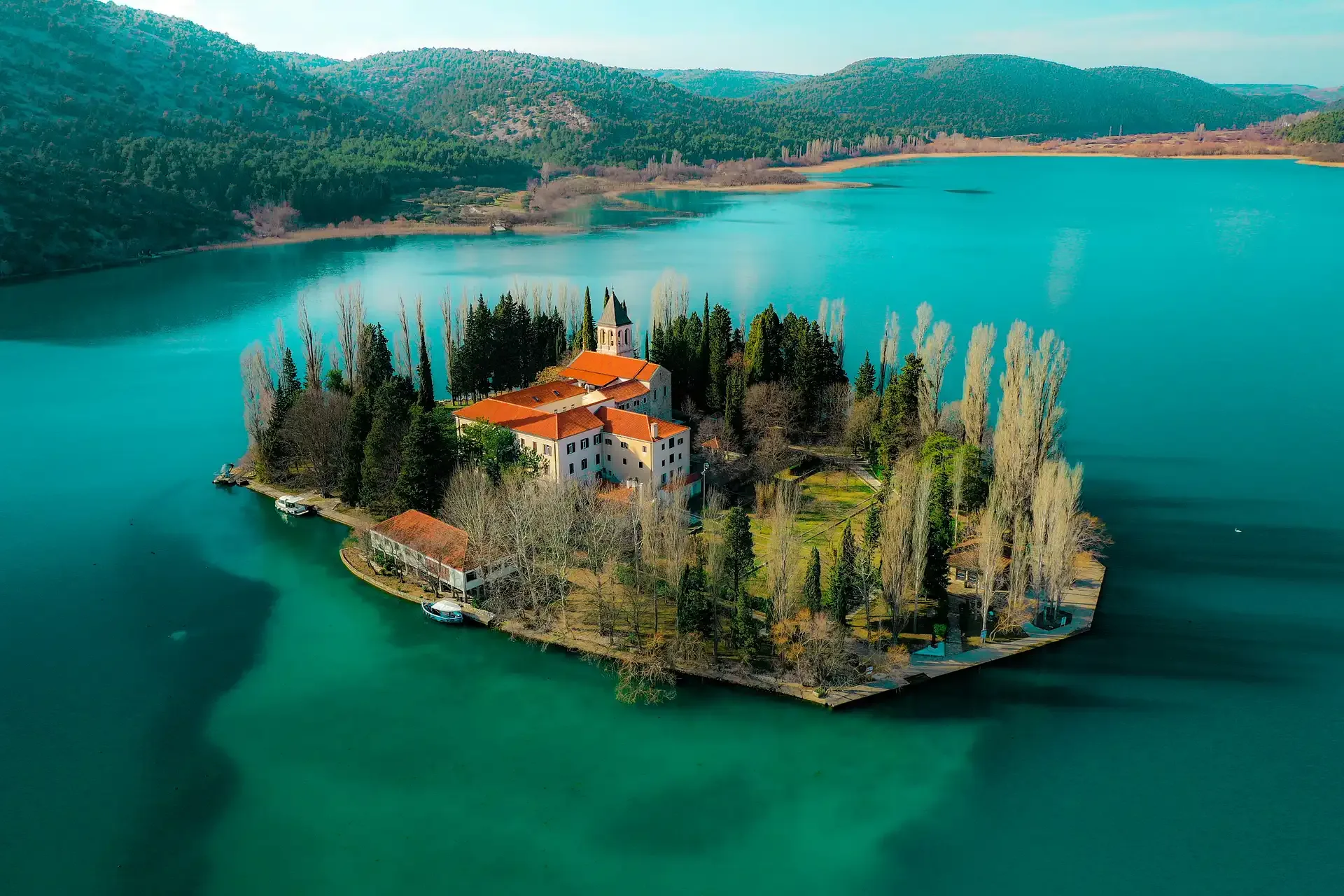 Grand Tour of Croatia: Coast, Islands, Lakes & Old Towns