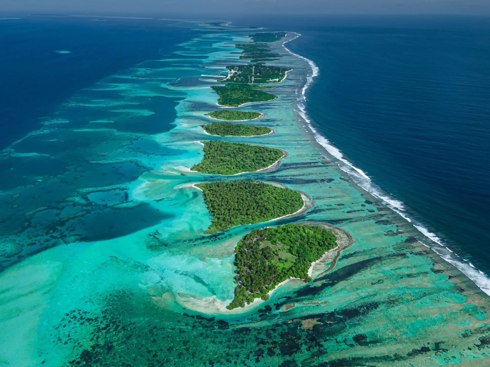 Grand New Caledonia: Noumea, Isle of Pines & the Loyalty Islands